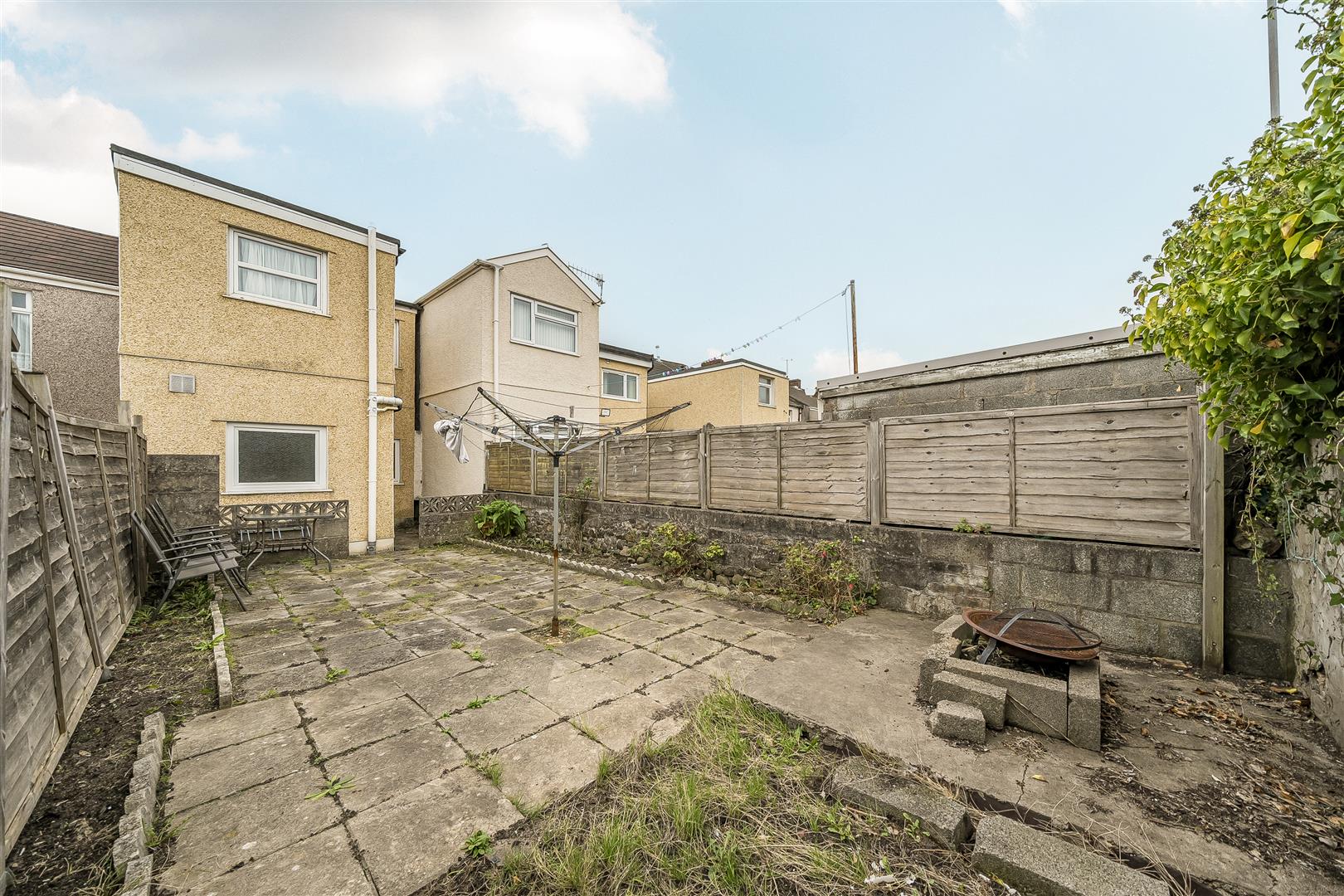 Fleet Street, Sandfields, Swansea, SA1 3US